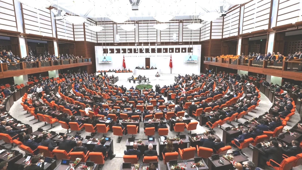 Kira Gelirlerine Vergi Şoku! SGK Borçları Artık Maaşlardan Kesilecek!